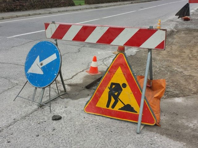 Avviso chiusura traffico veicolare